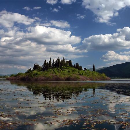 Villa Matko - Family Destination Zmijavci Екстериор снимка