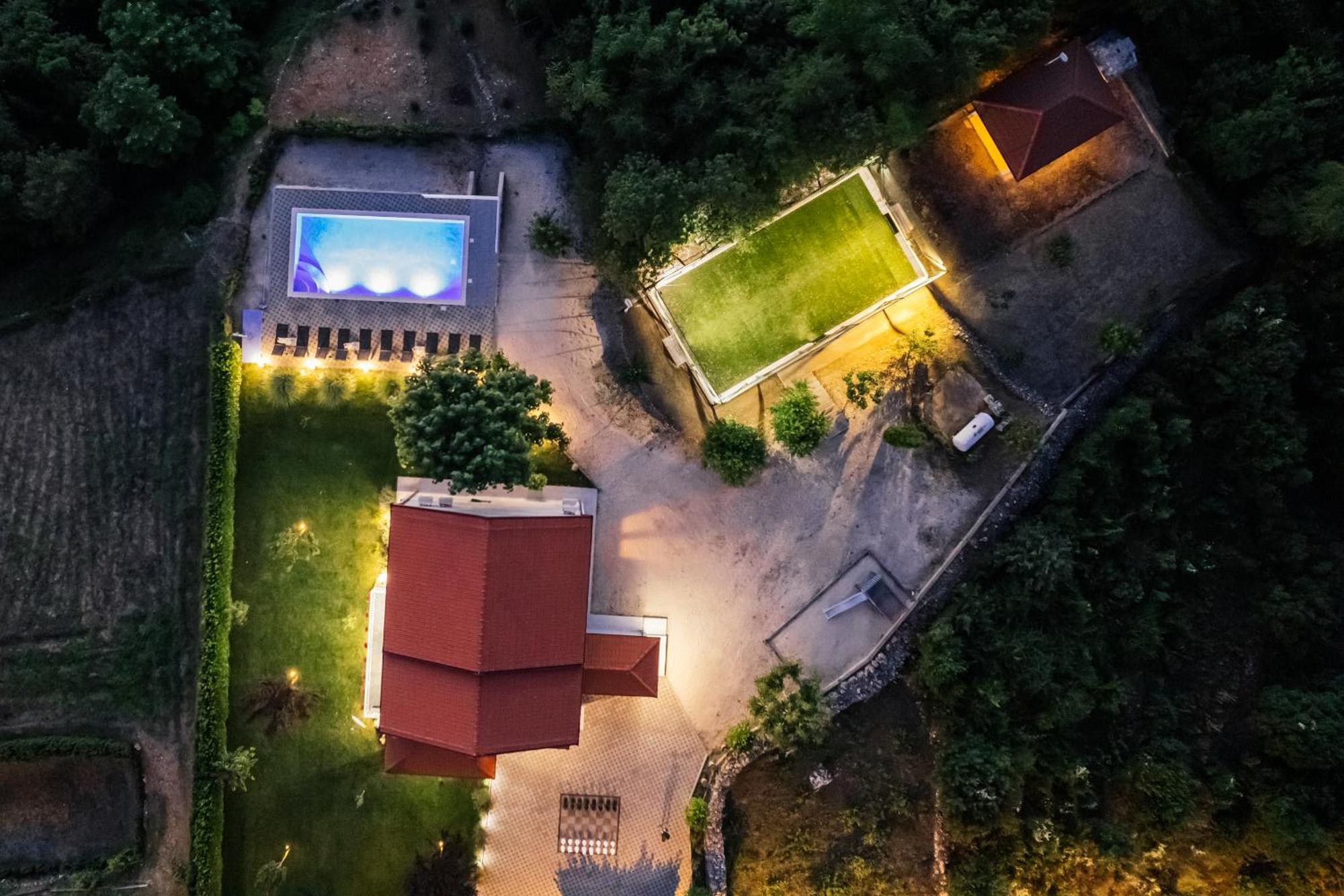 Villa Matko - Family Destination Zmijavci Екстериор снимка