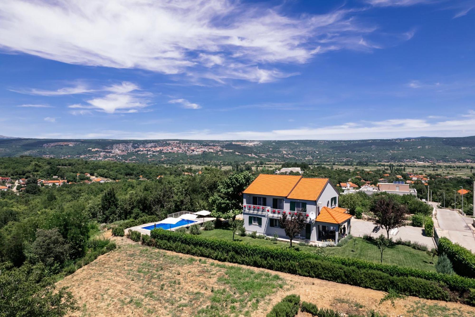 Villa Matko - Family Destination Zmijavci Екстериор снимка
