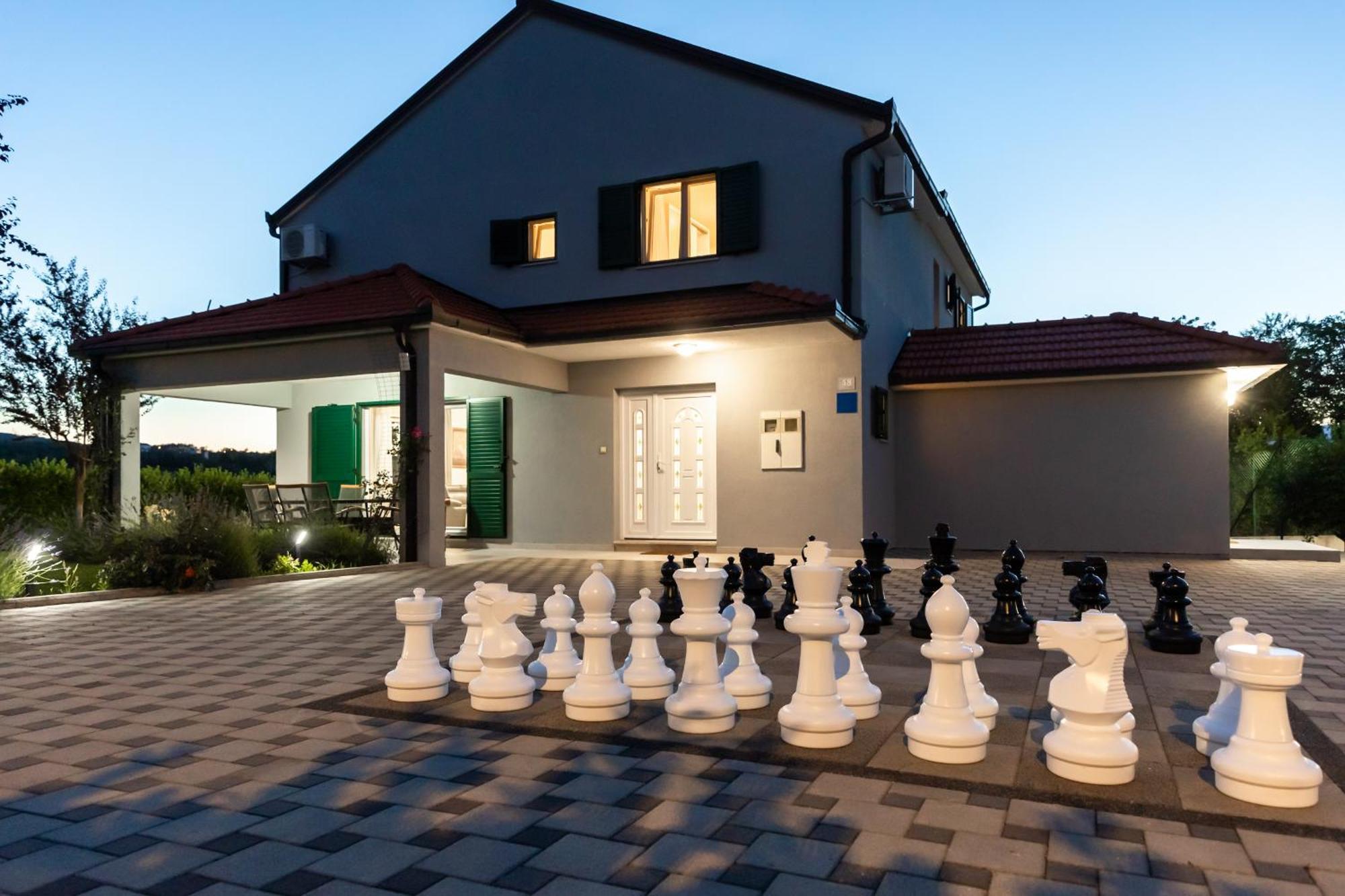 Villa Matko - Family Destination Zmijavci Екстериор снимка