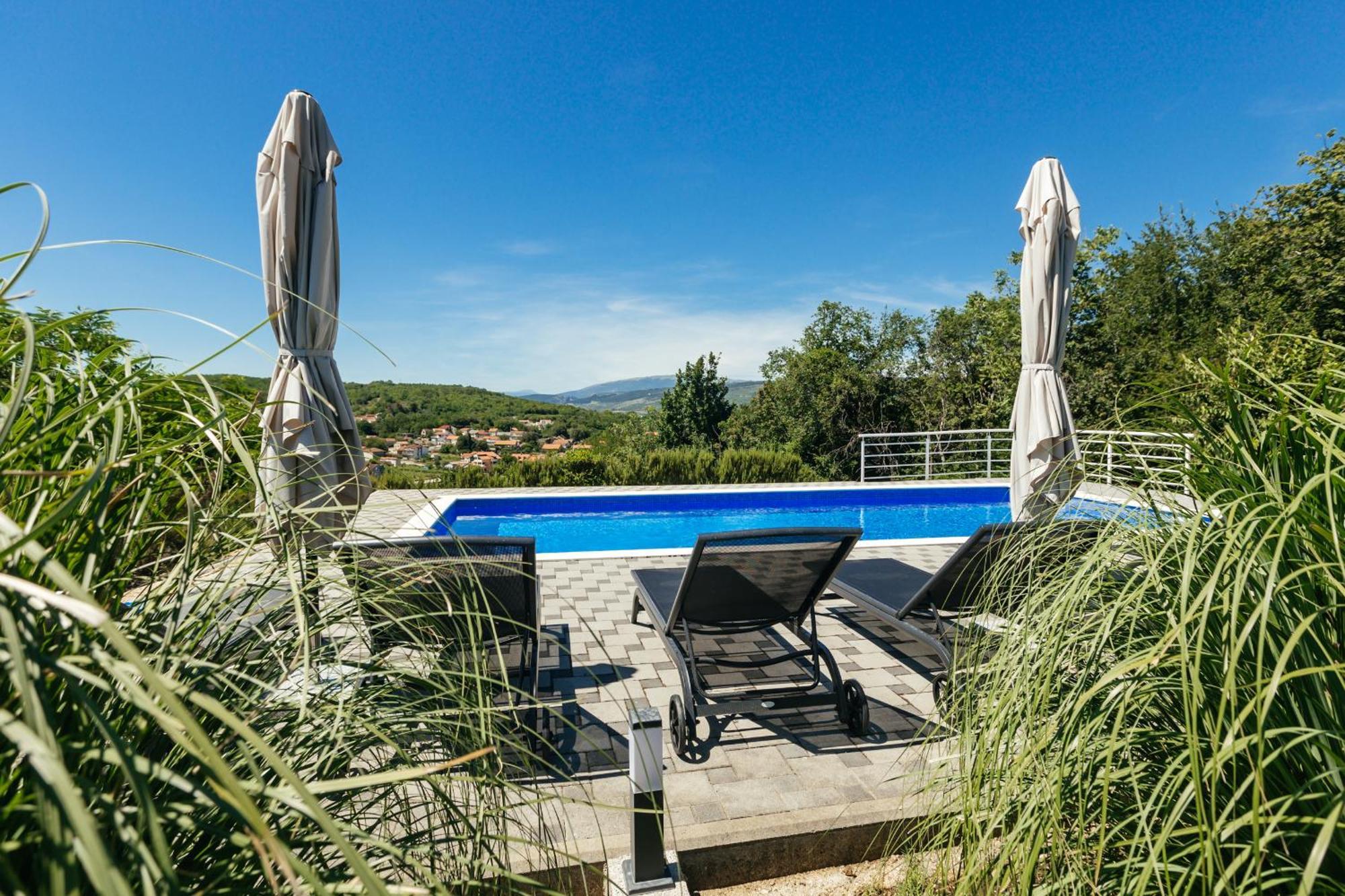 Villa Matko - Family Destination Zmijavci Екстериор снимка
