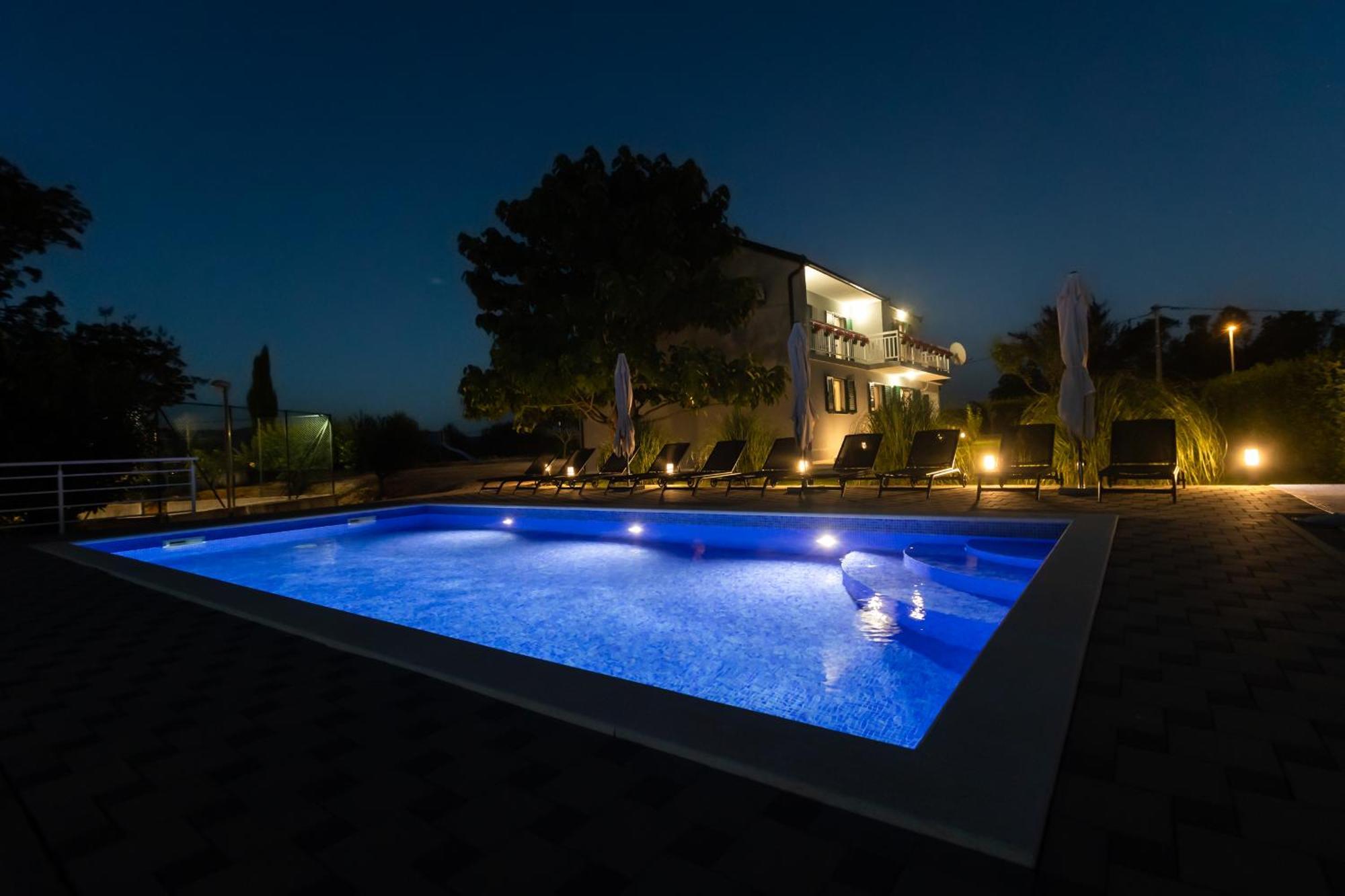 Villa Matko - Family Destination Zmijavci Екстериор снимка